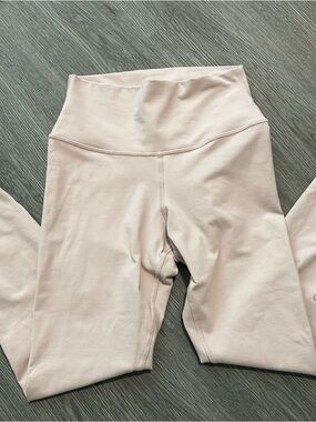 ALO Yoga High-Waist Pale Light Pink Leggings